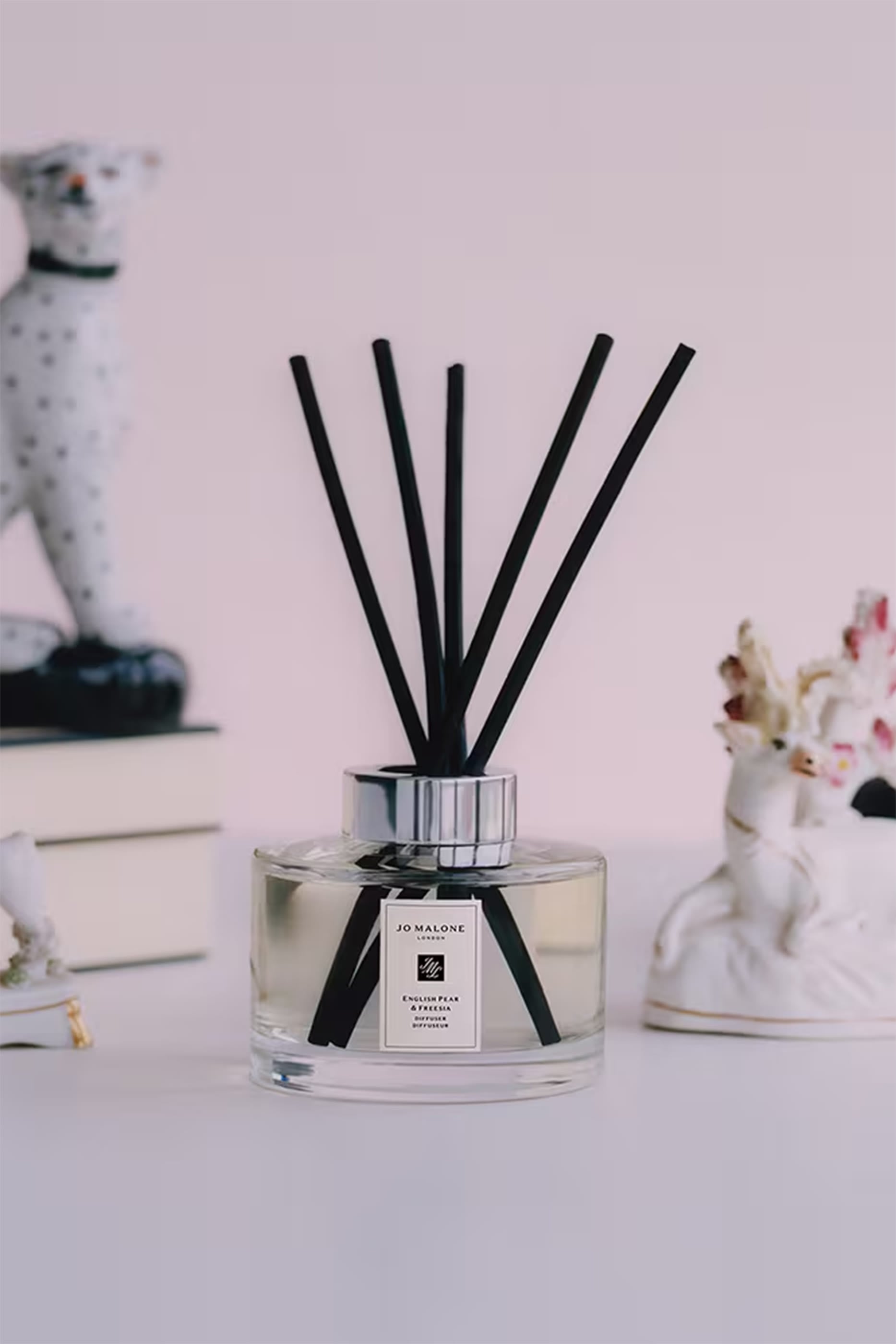 English Pear and Freesia Scent Surround™ Diffuser 4