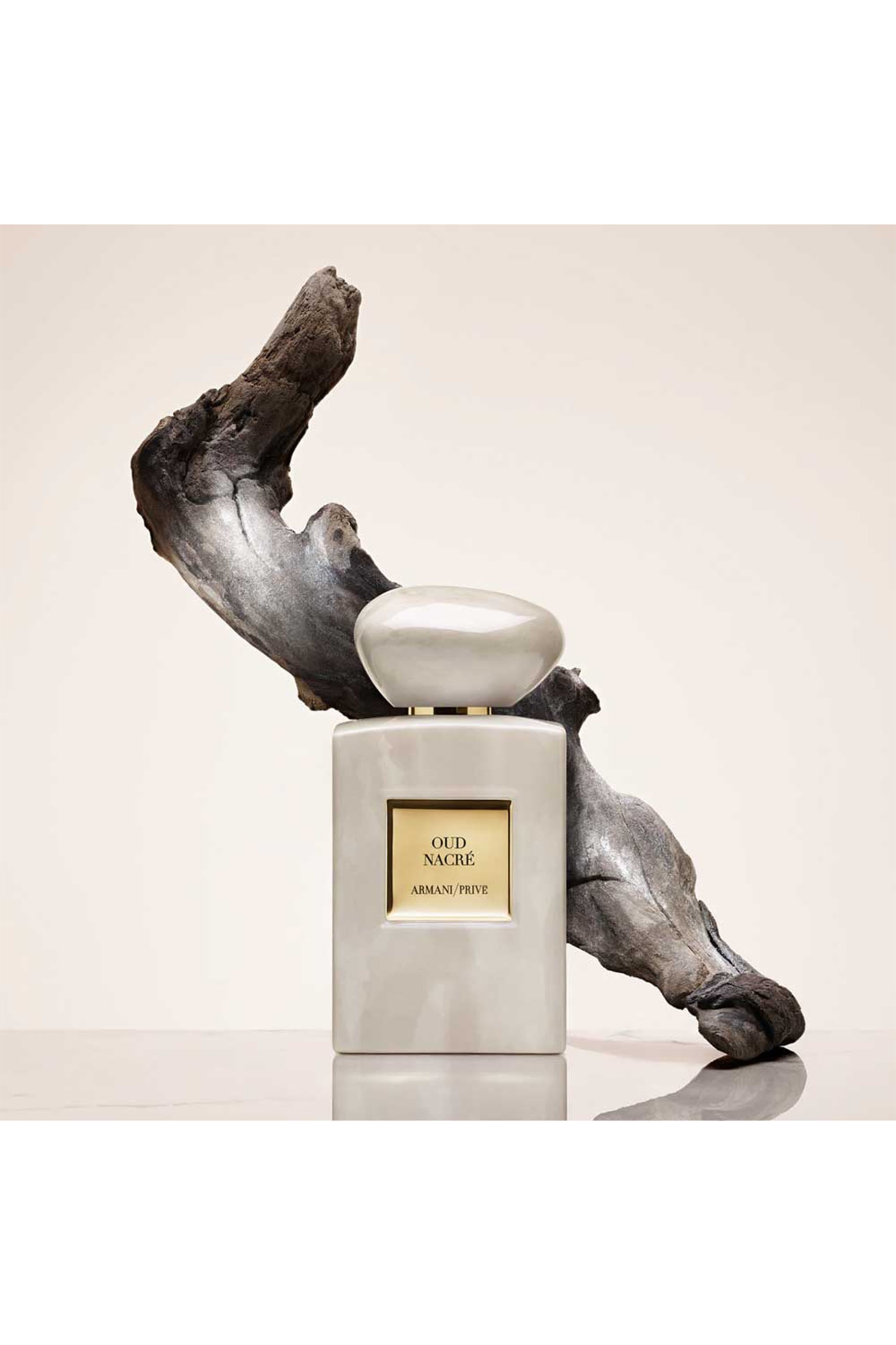 Priv&eacute; Oud Nacr&eacute; Eau de Parfum 3
